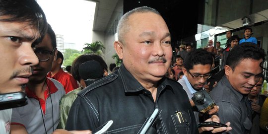 Dua kali mangkir, Alex Noerdin akhirnya penuhi panggilan KPK