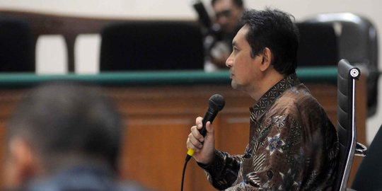 Sidang diskors, hakim sindir Udar agar potong honor kuasa hukum