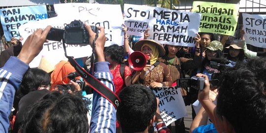 Tuntut Perda prostitusi, Jurnalis hadang mobil Wagub Jateng