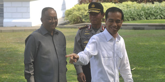 Aturan baru Jokowi: Sumbangan buat orang miskin dikelola negara