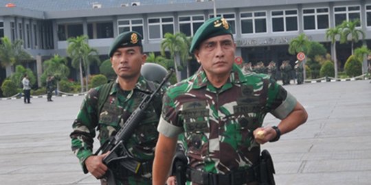 Pangdam I Bukit Barisan kesal dan sebut 'setan' pengunjuk rasa