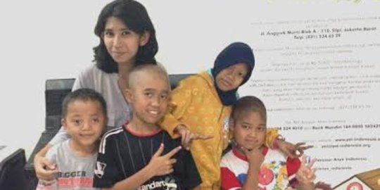 Debora Braviana, calon dokter yang rela jadi relawan kanker anak