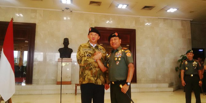 Ahok sebut perekrutan TNI dan Polri buat jadi mandor proyek