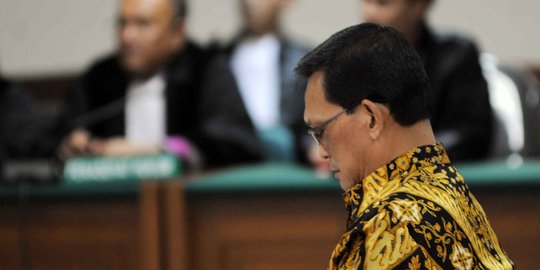 Divonis 5 tahun penjara, Didik Purnomo tertunduk lesu