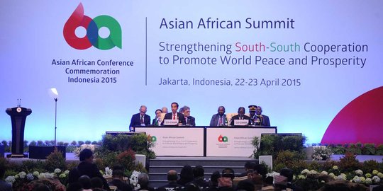 Melihat suasana pembukaan Konferensi Asia Afrika di Jakarta