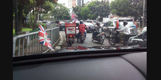 Pulang dari KAA, Dubes Inggris mengeluh tak tahan macetnya Jakarta