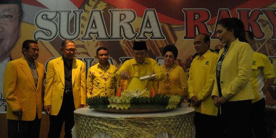 Kubu Agung anggap rotasi anggota Fraksi Golkar di DPR ilegal