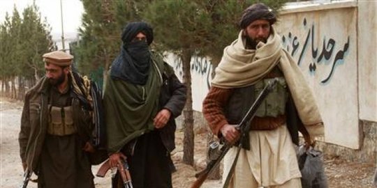 Pimpinan disebut tolol, Taliban umumkan perang dengan ISIS