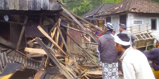 Ada motif ekonomi di balik pembakaran rumah nelayan Danau Tamblingan