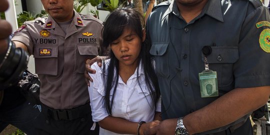 Penyalur Mary Jane menyerahkan diri ke polisi Filipina