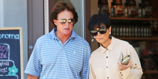 Bruce Jenner jadi wanita, keluarga Kardashian beri 