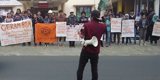Universitas Nusantara PGRI dinonaktifkan, ribuan mahasiswa resah