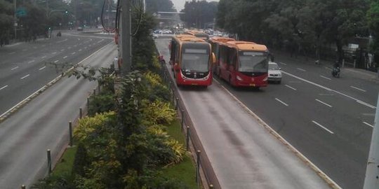 Transjakarta tetap beroperasi normal saat May Day