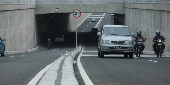 Underpass Solo-Sukoharjo kembali dibuka, hati-hati banyak lumpur