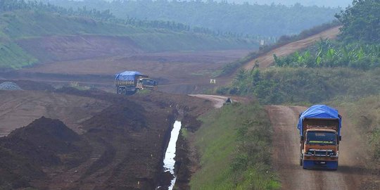 Jokowi target tol Solo-Ngawi-Kertosono selesai medio 2017