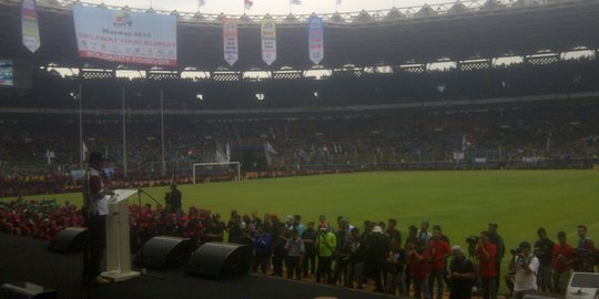 Sambut May Day, ribuan buruh geruduk Stadion GBK