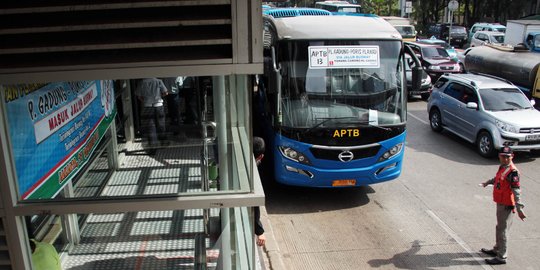 Ogah ikuti tarif perkilometer, APTB dilarang mengaspal di Jakarta