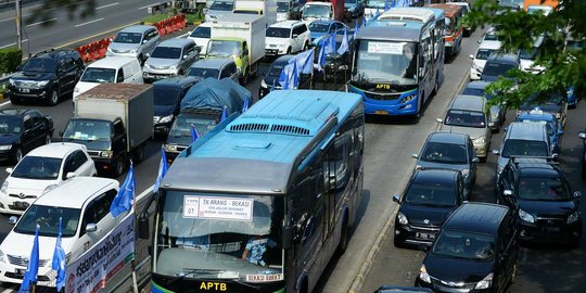 Ahok soal APTB banyak langgar aturan: Apa itu enggak kurang ajar!
