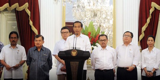 Sederet alasan buat Jokowi-JK rombak tim ekonomi kabinet kerja