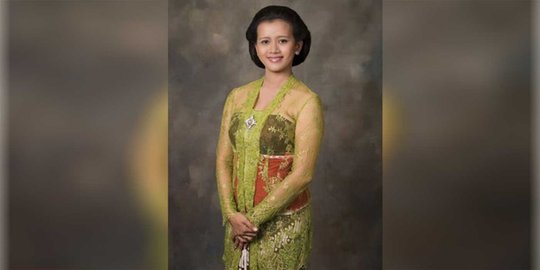 raja sri sultan angkat pembayun jadi putri mahkota