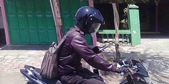 Aksi melanggar hukum pengendara motor yang hanya ada di Indonesia