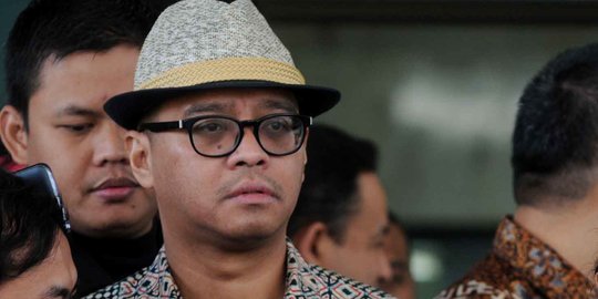 Dikabarkan bakal dicopot, Andi Widjajanto cuma gelengkan kepala