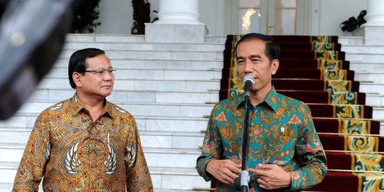 datang ke rumah prabowo naik helikopter