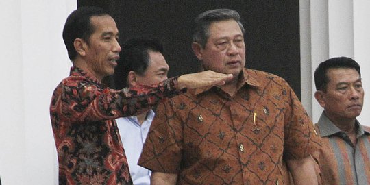 Kicauan SBY: Pagi kritik, siang undang Jokowi ke Kongres Demokrat