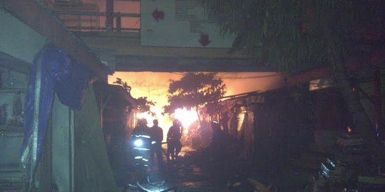 Pasar Johar terbakar, Semarang butuh hujan