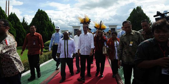 Cara Jokowi rangkul Papua biar tak terus bergolak