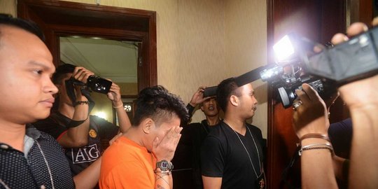 pelanggan ra wajib pesan kamar di hotel berbintang lima rev1