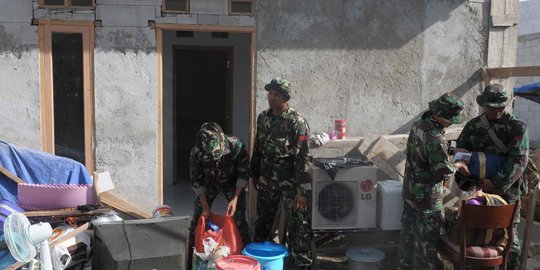 Spanduk tolak penggusuran di Kompleks Kostrad dicabut