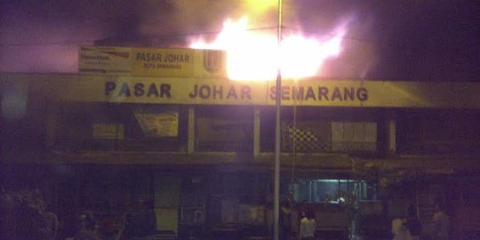 2 Jam olah TKP, Puslabfor bawa kipas angin terbakar di Pasar Johar