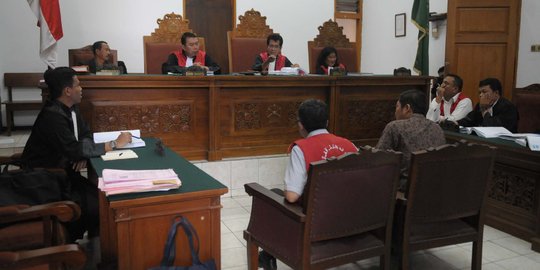 Sidang admin Triomacan2000 memanas, pengacara cecar ahli jaksa