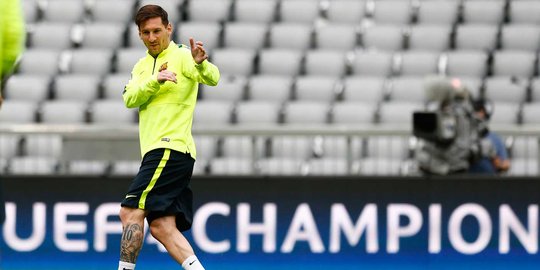 Melihat Messi dkk latihan jelang leg kedua semifinal Champions