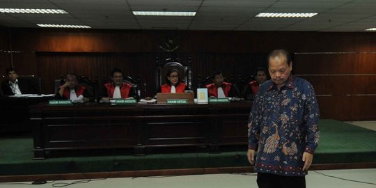 hakim ribut soal gigi