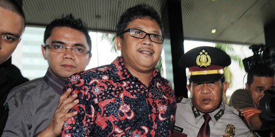 Hasto tegaskan Mega tak penuhi undangan SBY bukan karena dendam