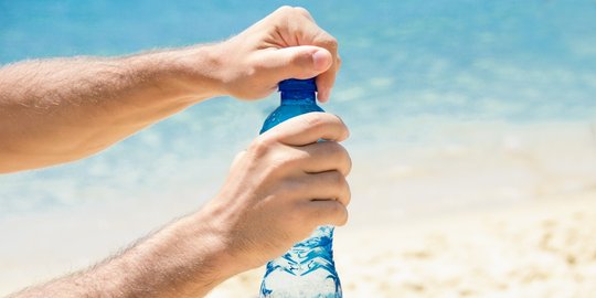 6 Makanan kaya air yang bisa lawan dehidrasi