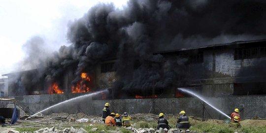 Kebakaran landa pabrik sepatu di Manila tewaskan 31 pekerja
