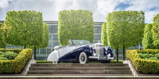 Rolls-Royce luncurkan produk Barunya 2016