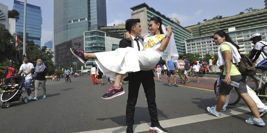 Fashion Festival Run, model gaun pengantin bergaya di CFD