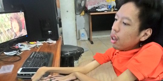 Pernah ditolak masuk beberapa SMA lantaran difabel