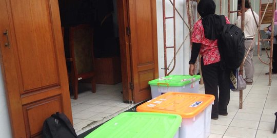 Ini tumpukan bukti yang dibawa KPK di praperadilan Hadi Poernomo