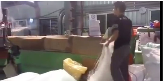 pedagang s hanya korban