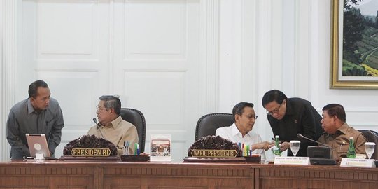 tiga kali rapat dengan sby