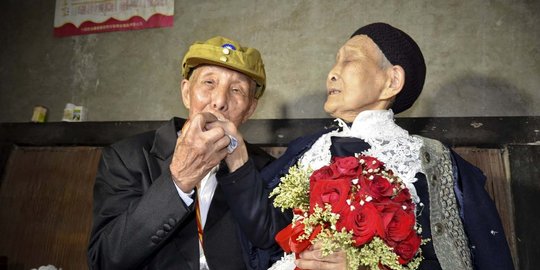 ini jadi pengantin setelah 70 tahun hidup bersama rev3