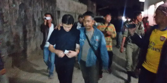 Razia kos, 12 pasangan mesum diciduk & 70 botol miras diamankan