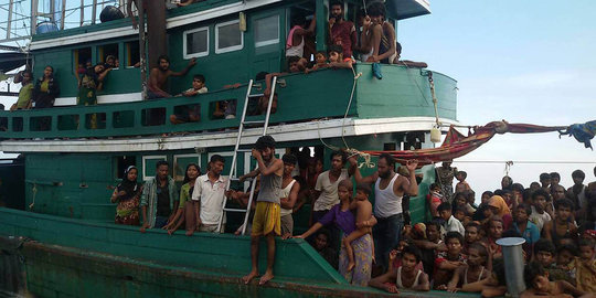 Di mana pulau paling tepat untuk tampung warga Rohingya?