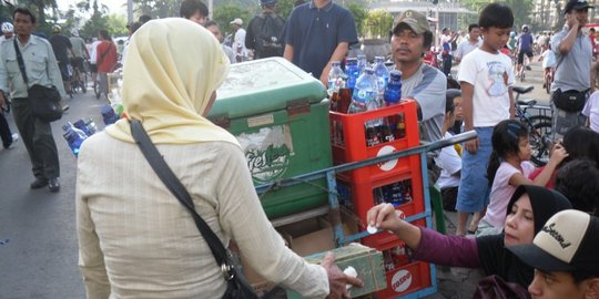 Karno untung besar dari aksi demo mahasiswa turunkan Jokowi di HI