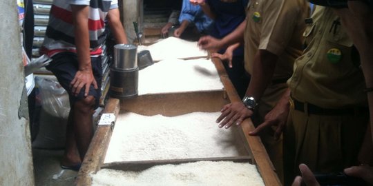 Pengoplos beras plastik terancam penjara 5 tahun & denda Rp 2 M